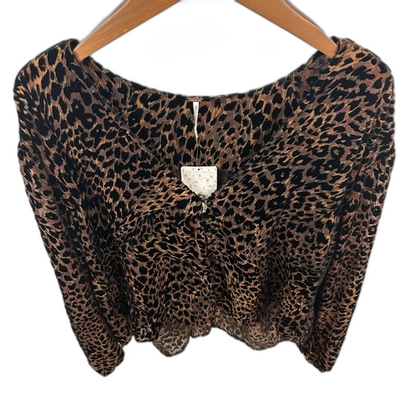 Free People Wild Dreams Printed Blouse NWT Size Medium - Picture 7 of 16